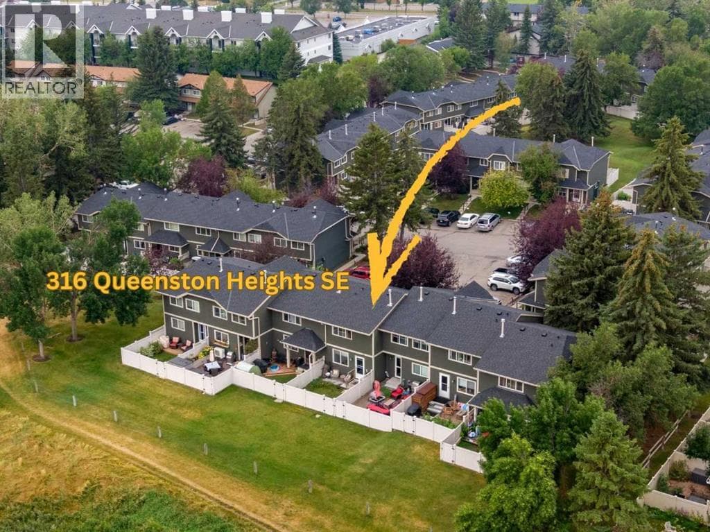 316 Queenston Heights SE