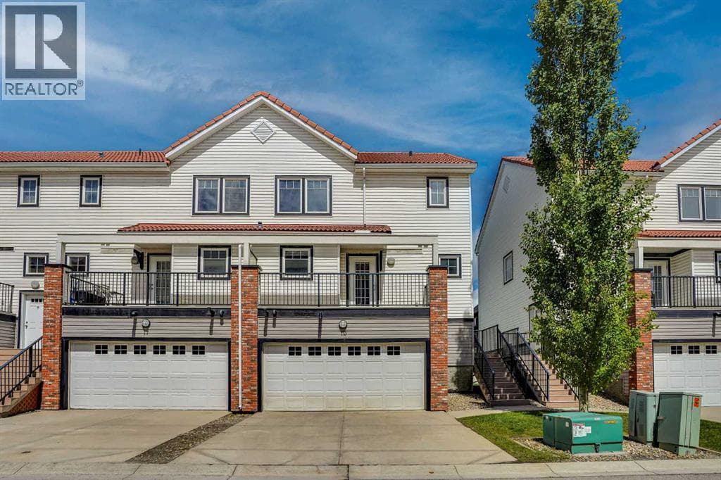 19 Royal Oak Plaza NW