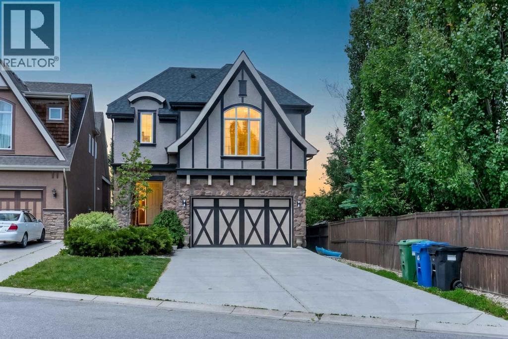 244 Mahogany Bay SE