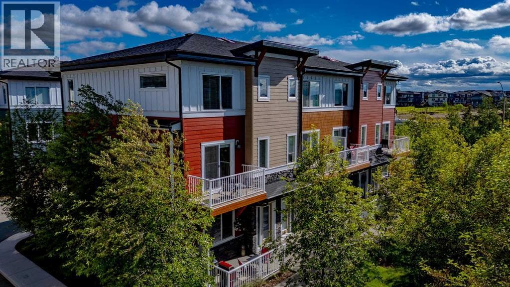 17, 111 Rainbow Falls Gate