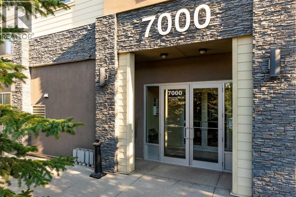 7202, 403 Mackenzie Way SW