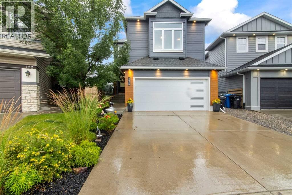 126 Chapman Close SE