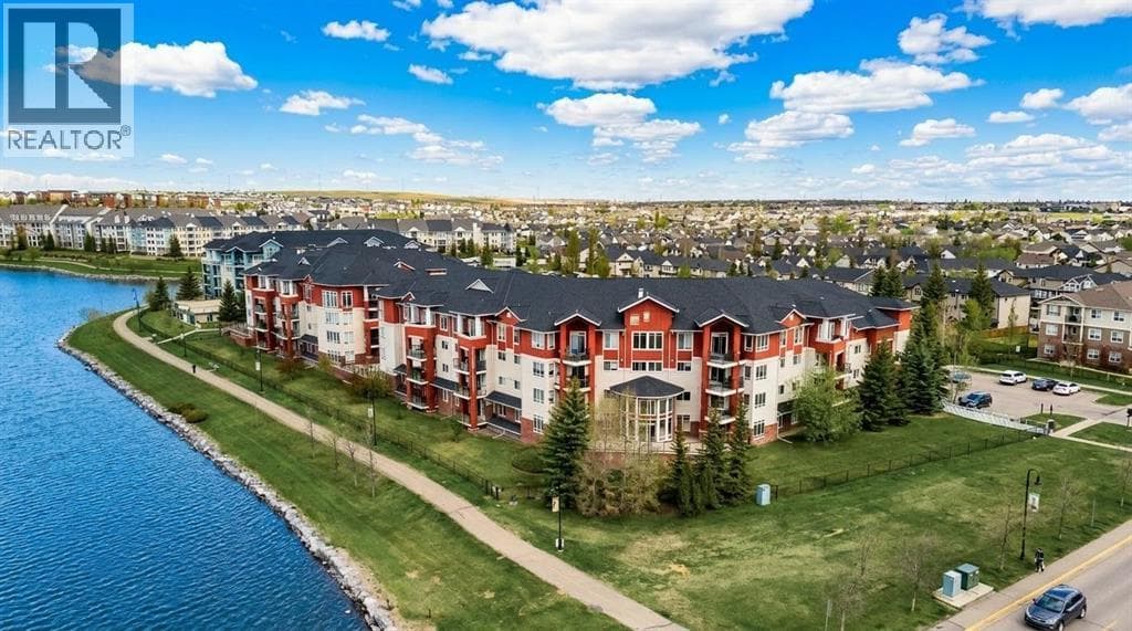 201, 162 Country Village Circle NE