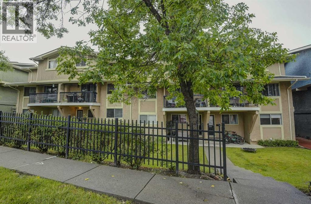 1106, 2200 Woodview Drive SW