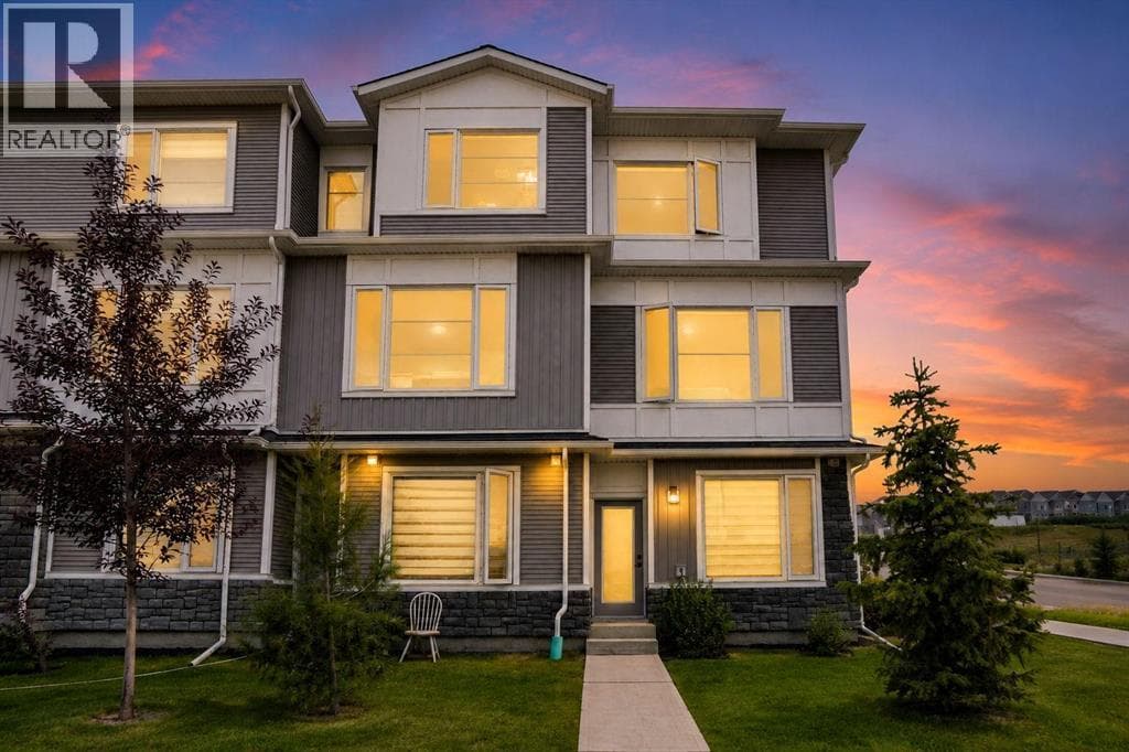 241 Saddlepeace Crescent NE