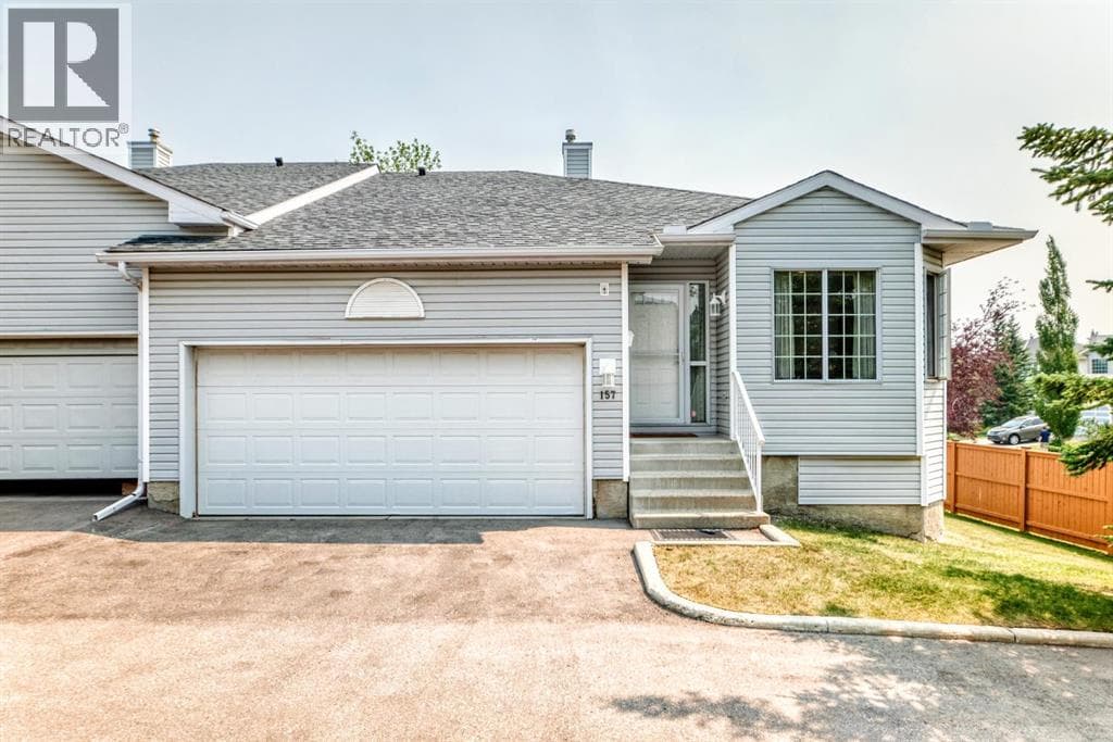 157 Hawkstone Manor NW