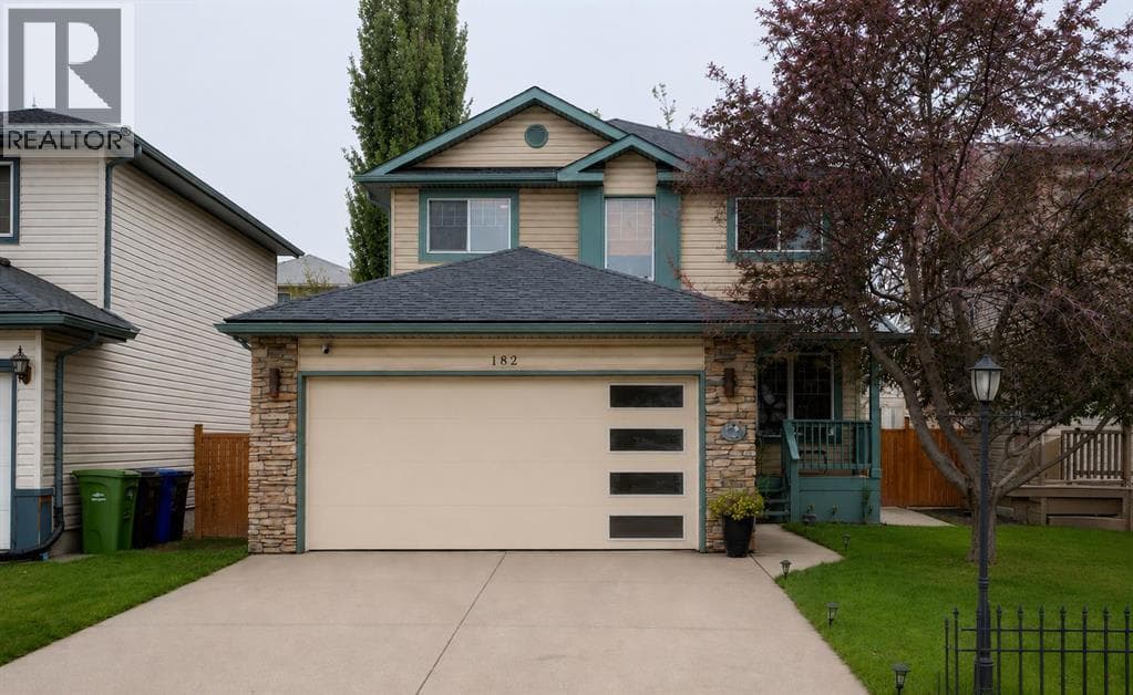 182 Harvest Creek Close NE