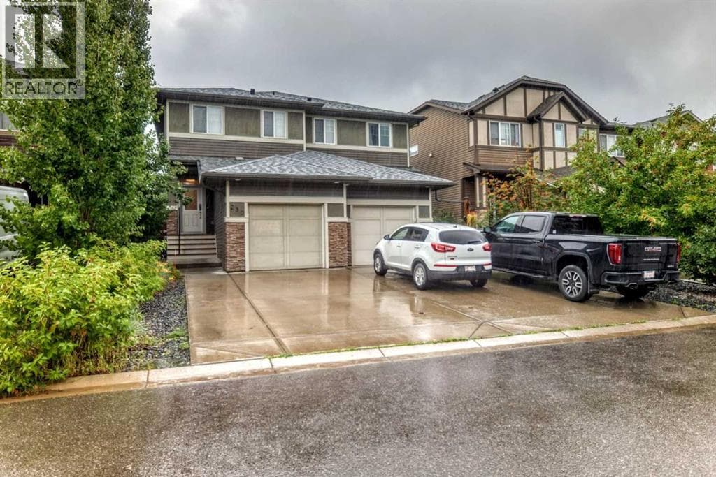 230 Legacy Mews SE