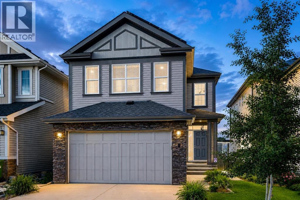 138 Copperpond Street SE