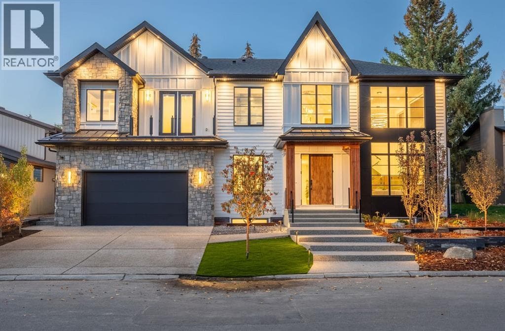 620 Varsity Estates Crescent NW