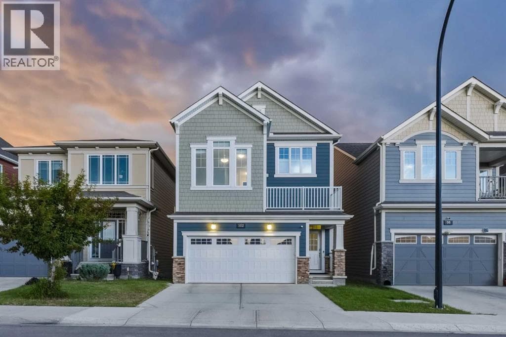 102 Yorkville Green SW