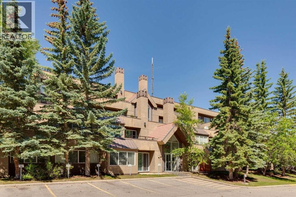 2, 219 Village Terrace SW