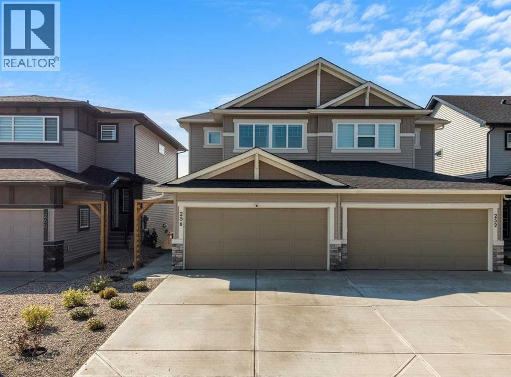 256 Heritage Heights