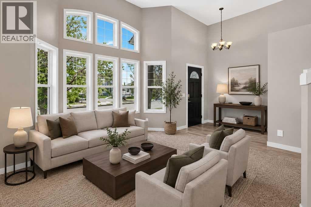 222 Covewood Close NE