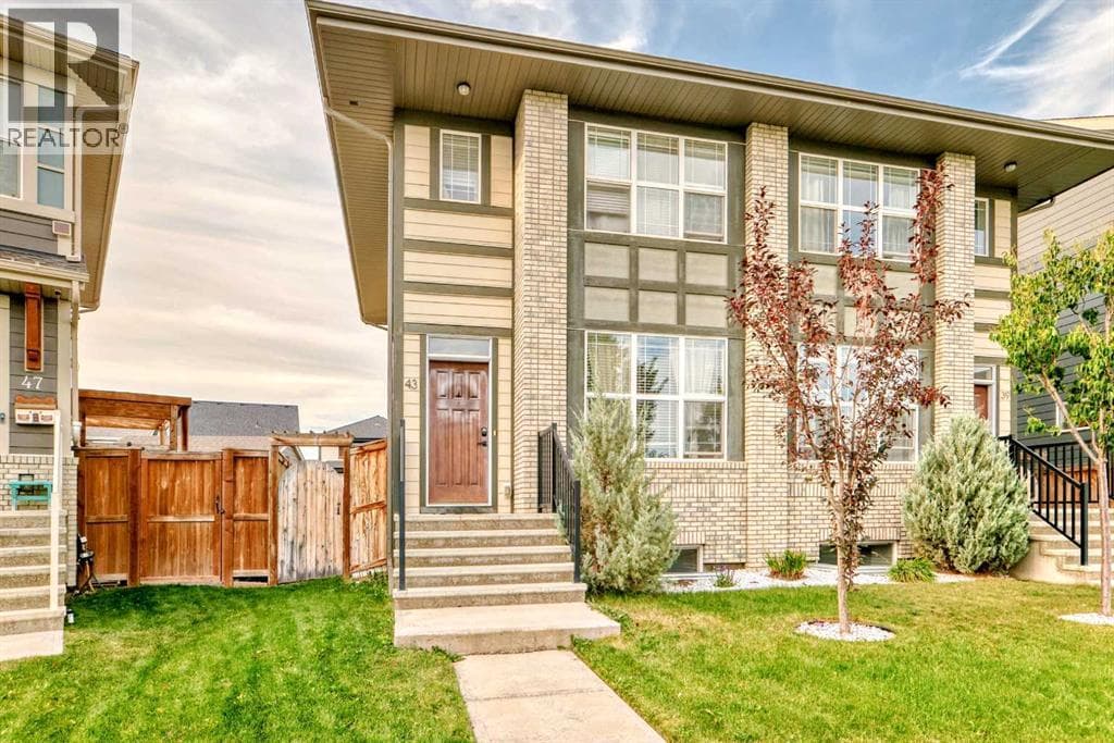 43 Masters Square SE