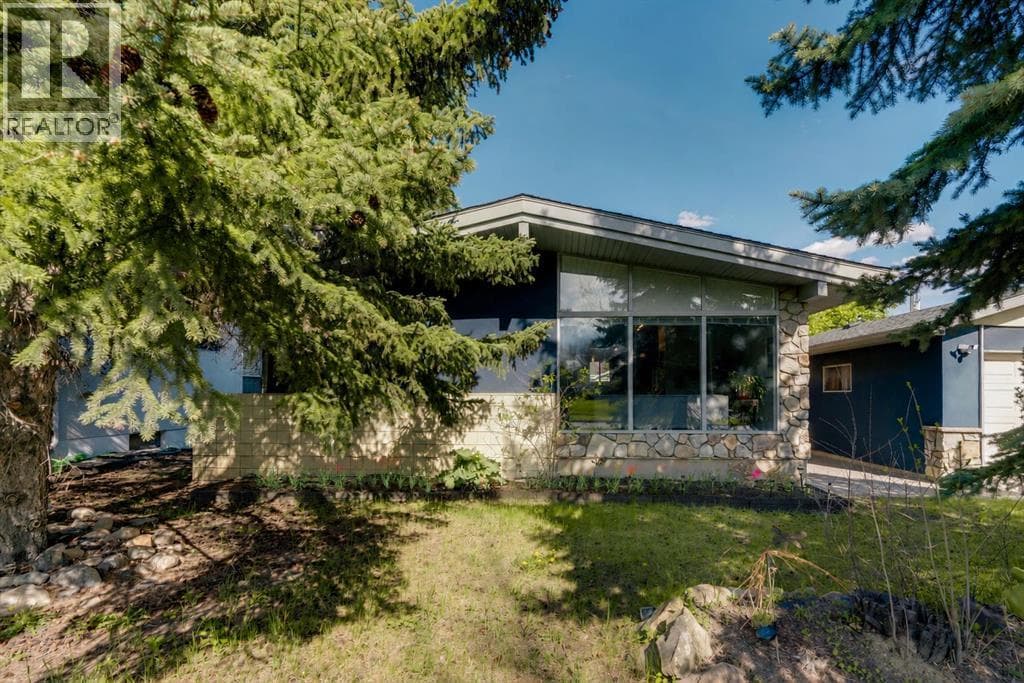 6316 Crowchild Trail SW