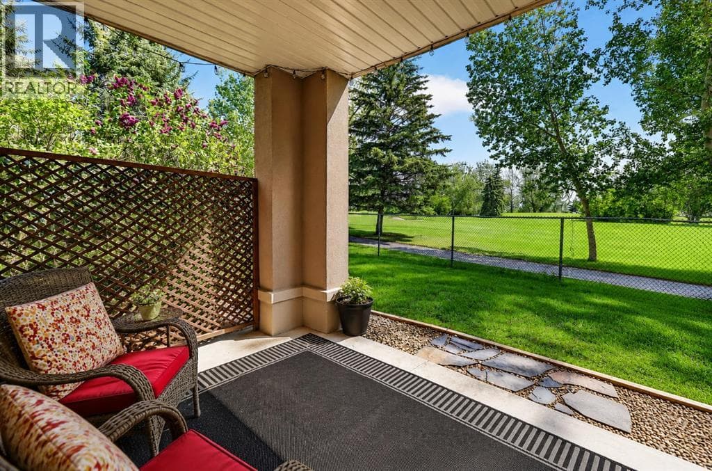1104, 24 Hemlock Crescent SW