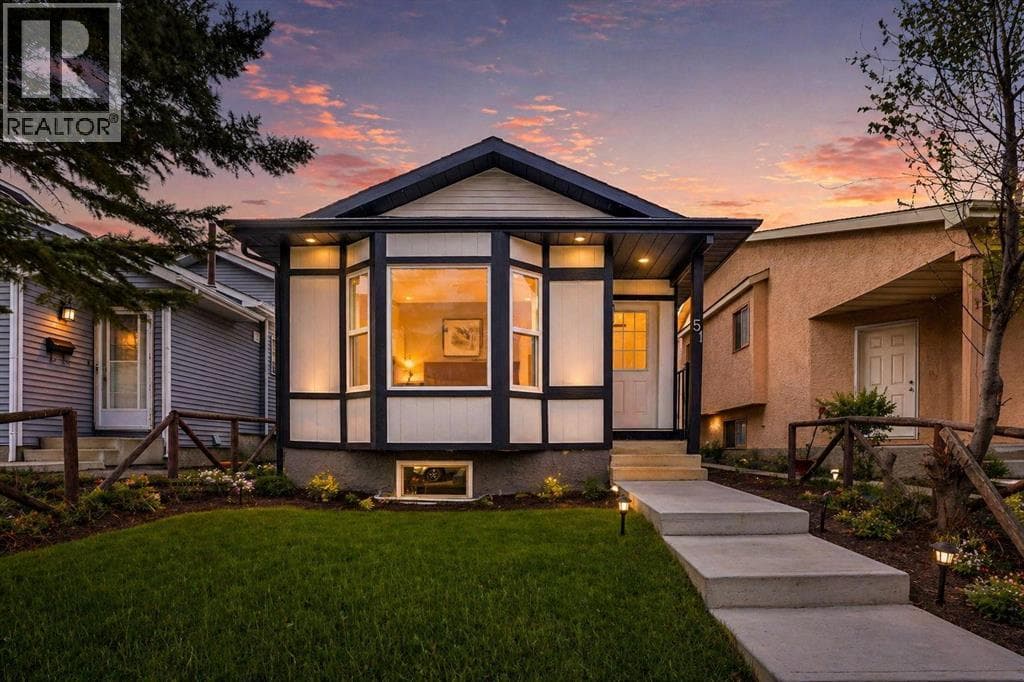 51 Taraglen Road NE
