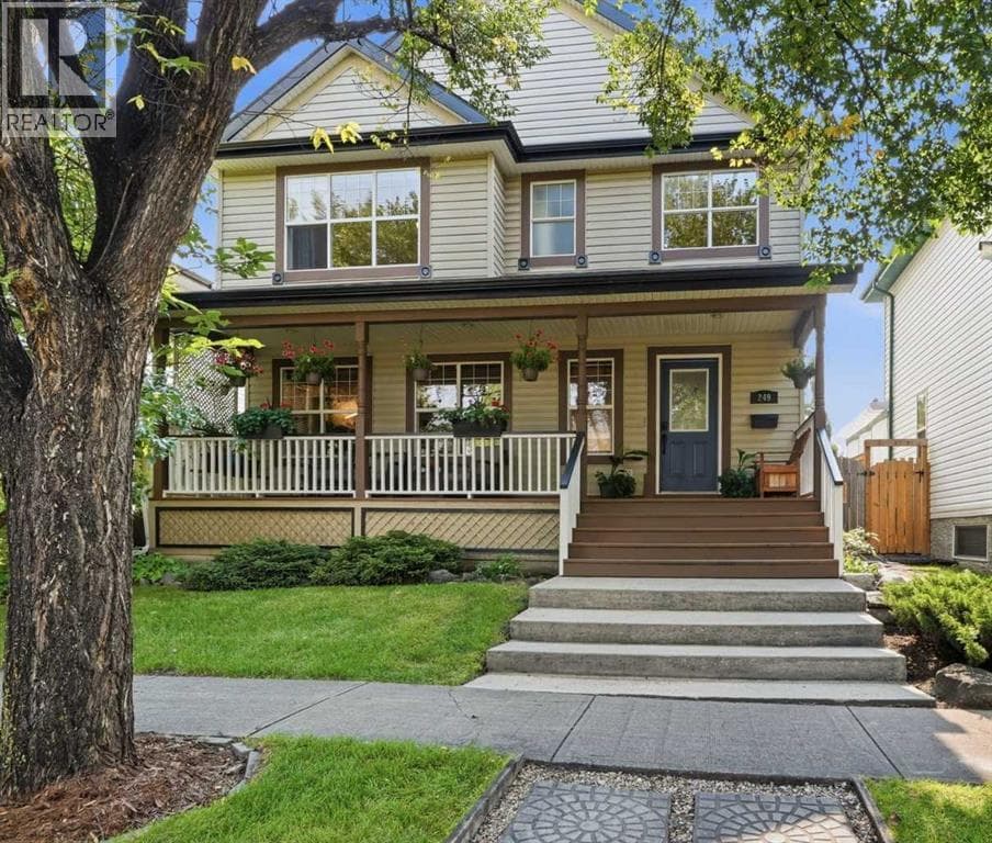 249 Inverness Park SE