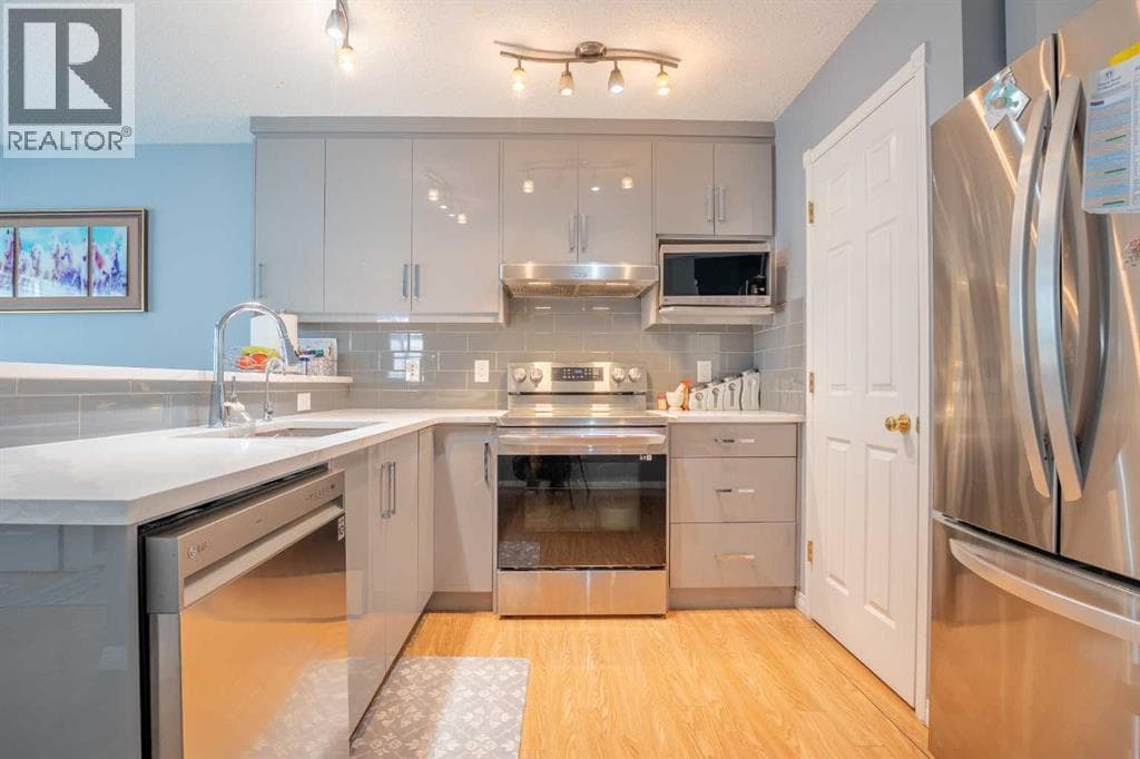37 Martha's Haven Manor NE