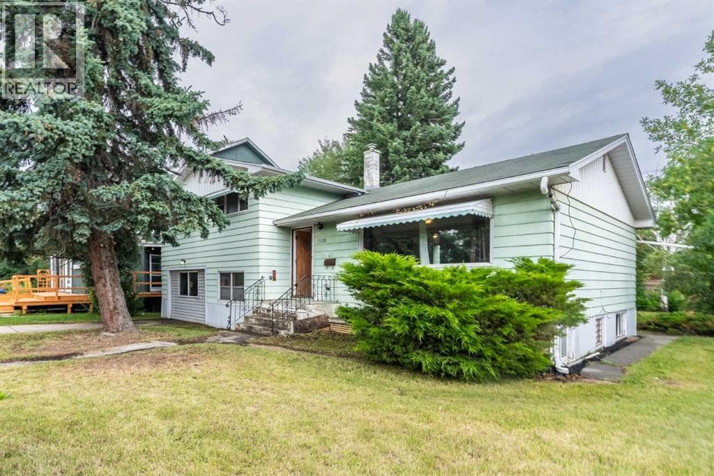 2628 Capitol Hill Crescent NW