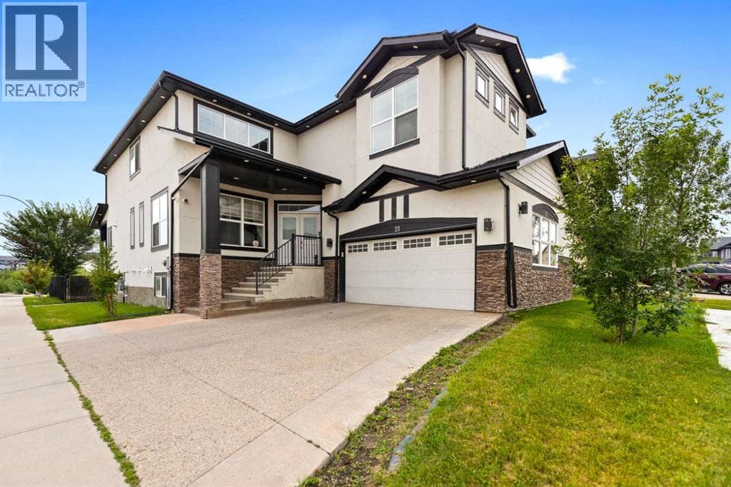 21 Saddlelake Lane NE