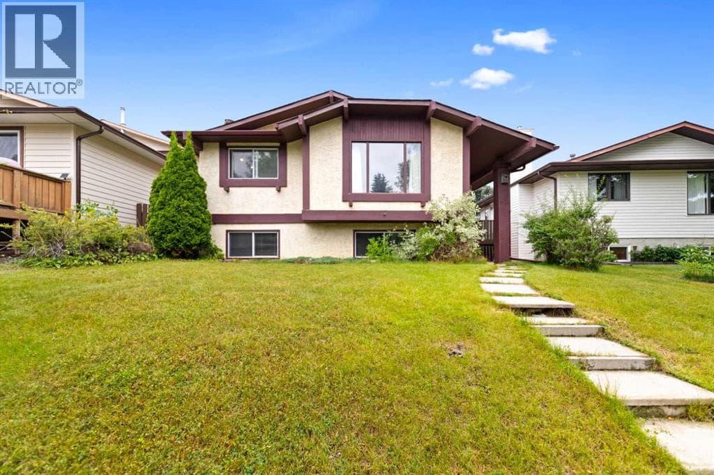 224 Berwick Way NW