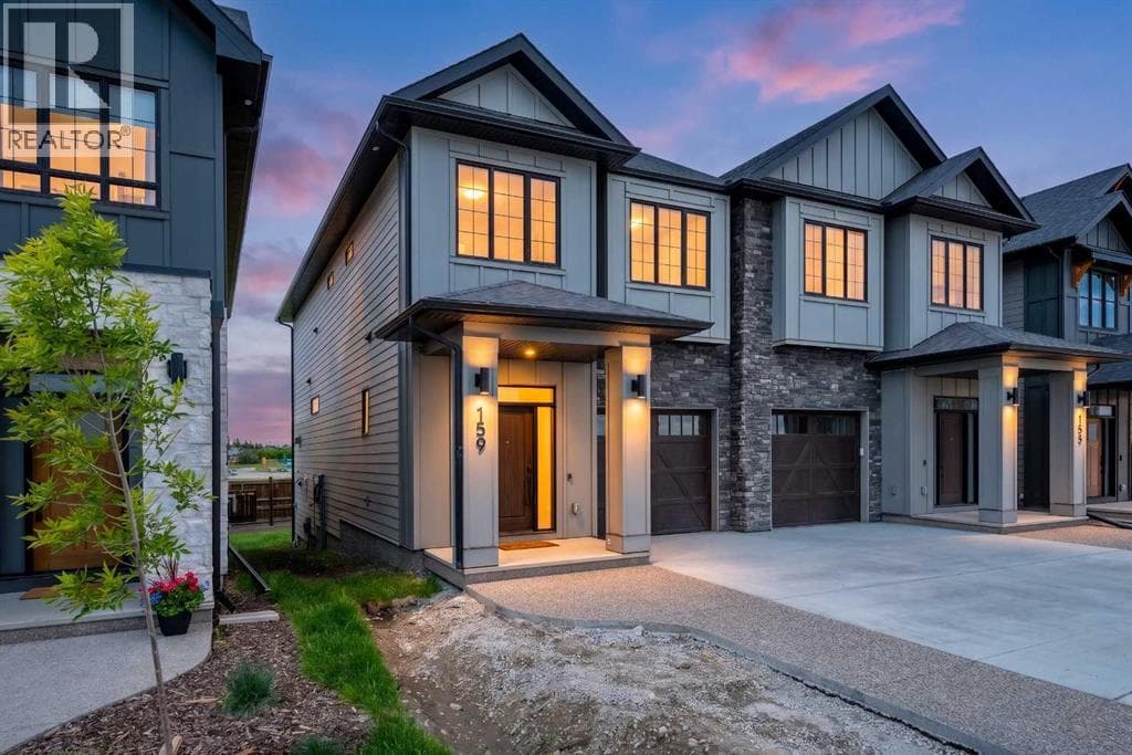 159 Greenwich Drive NW