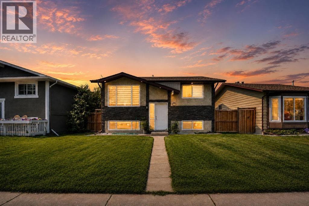 115 Abingdon Crescent NE