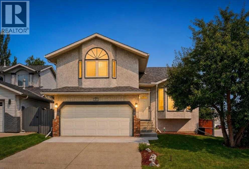 105 Riverview Court SE