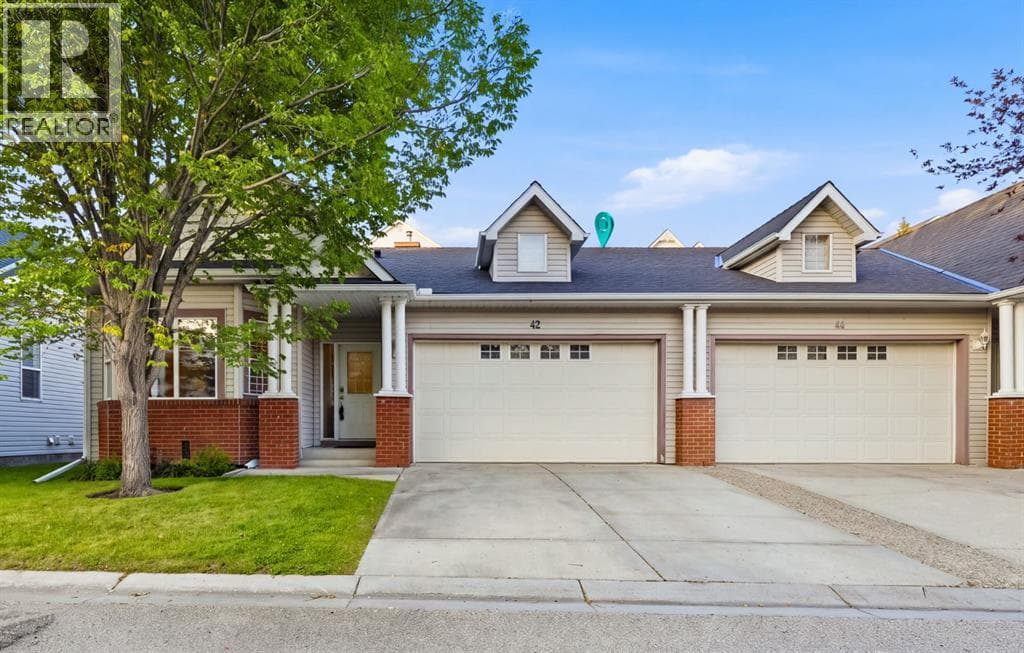 42 Prestwick Pond Terrace SE