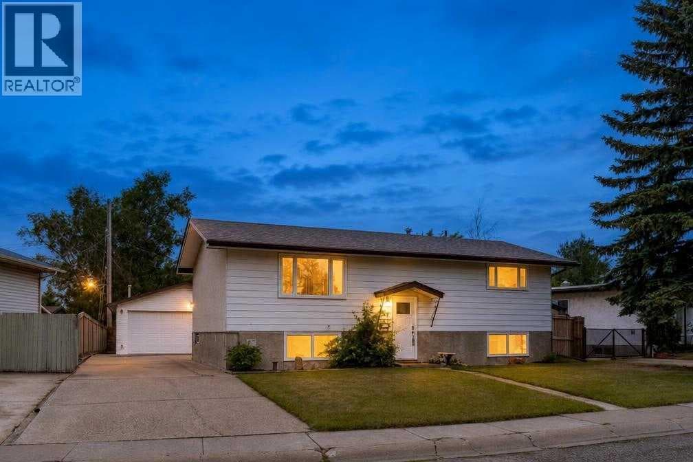 152 Maddock Way NE