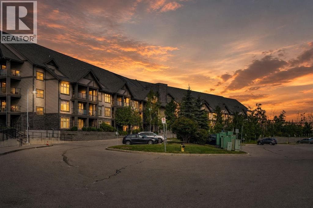214, 15 Aspenmont Heights SW