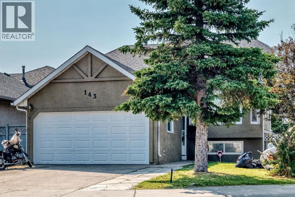 143 Applewood Drive SE
