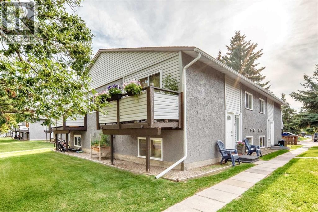 B, 109 Stanley Avenue