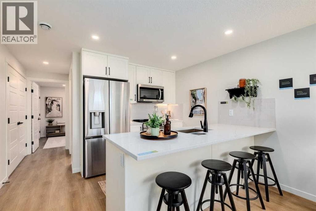 112, 40 Livingston Parade NE