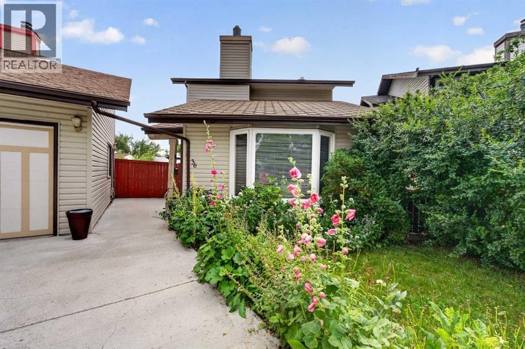 36 Templegreen Bay NE