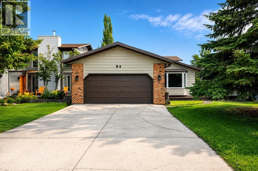 84 Deermoss Crescent SE