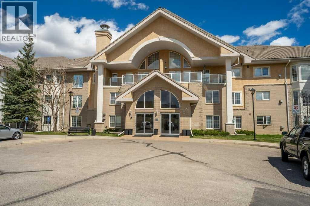 136, 728 Country Hills Road NW