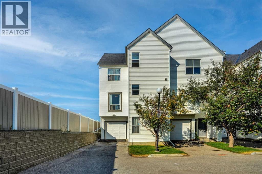 28, 200 Hidden Hills Terrace NW