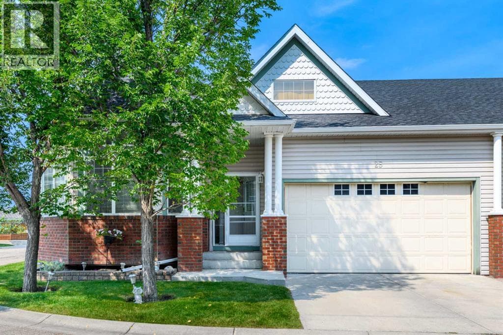 25 Prestwick Pond Terrace SE