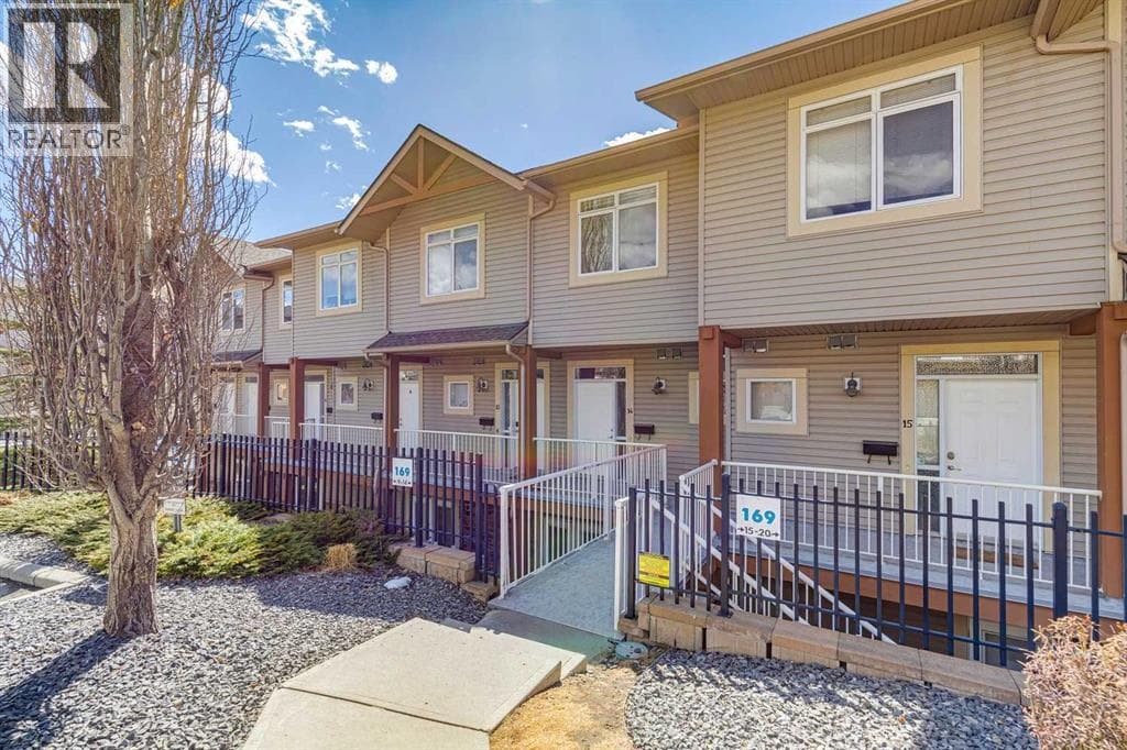 14, 169 Rockyledge View NW