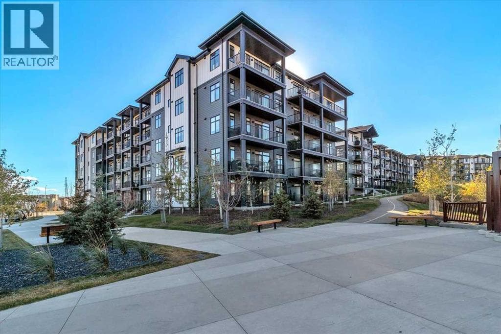 305, 30 Sage Hill Walk NW