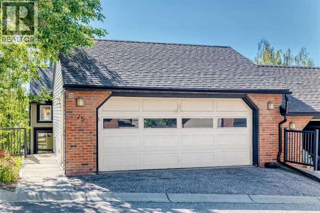 25, 448 Strathcona Drive SW