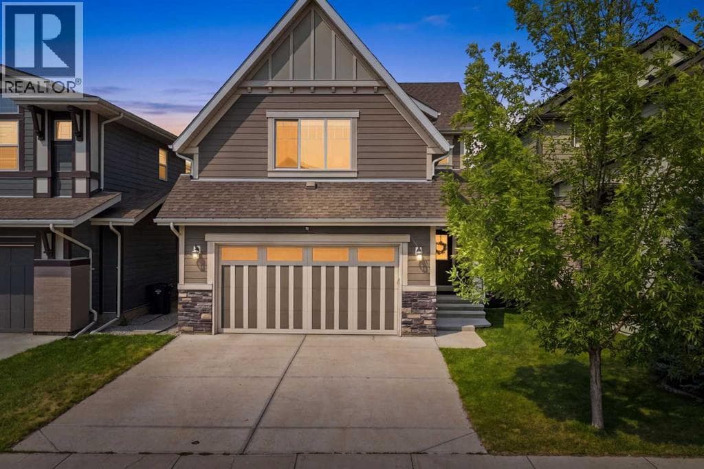 12 Masters Court SE