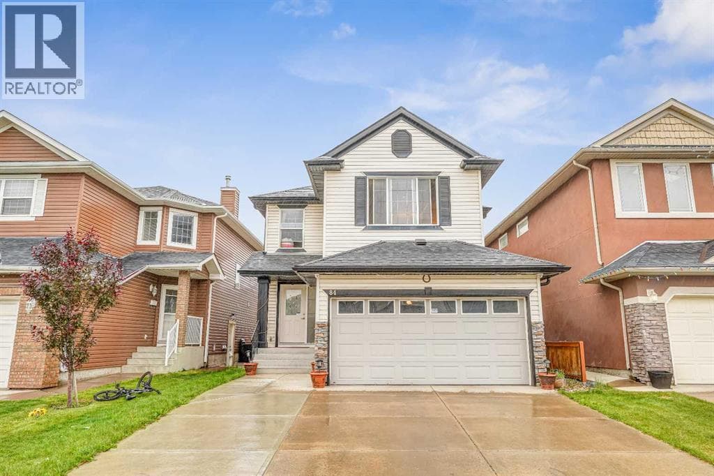 84 Saddletree Close NE