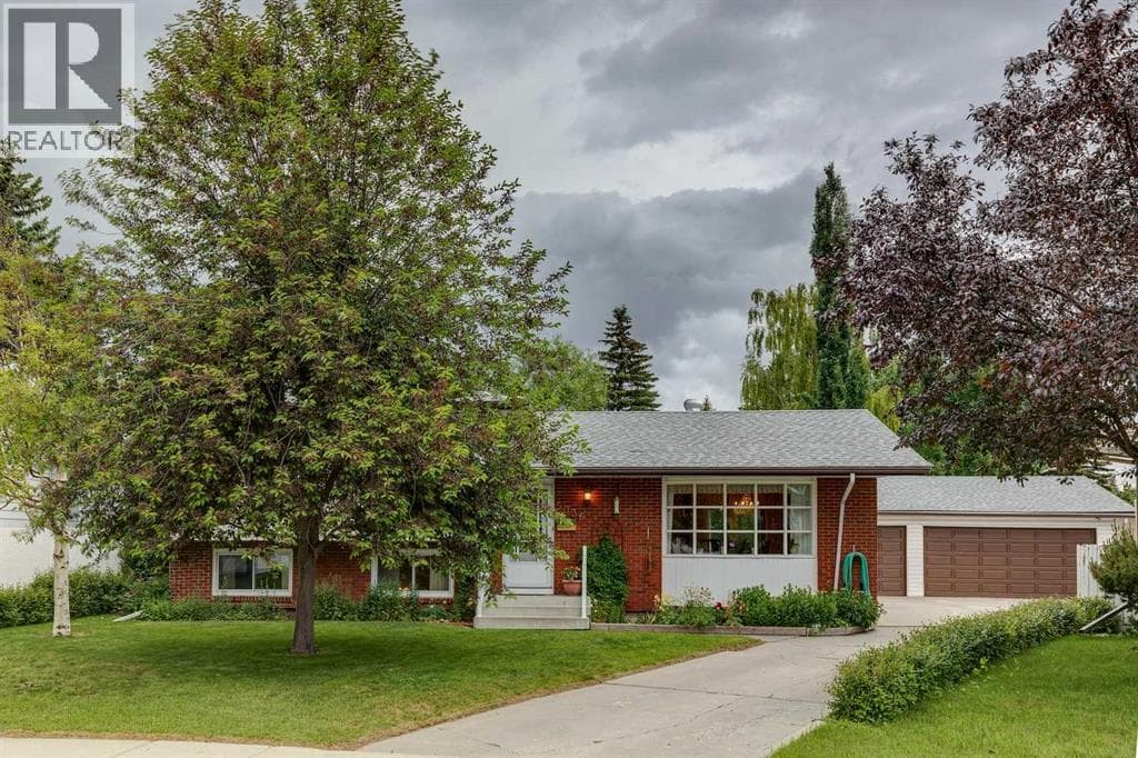 5036 Vallance Crescent NW