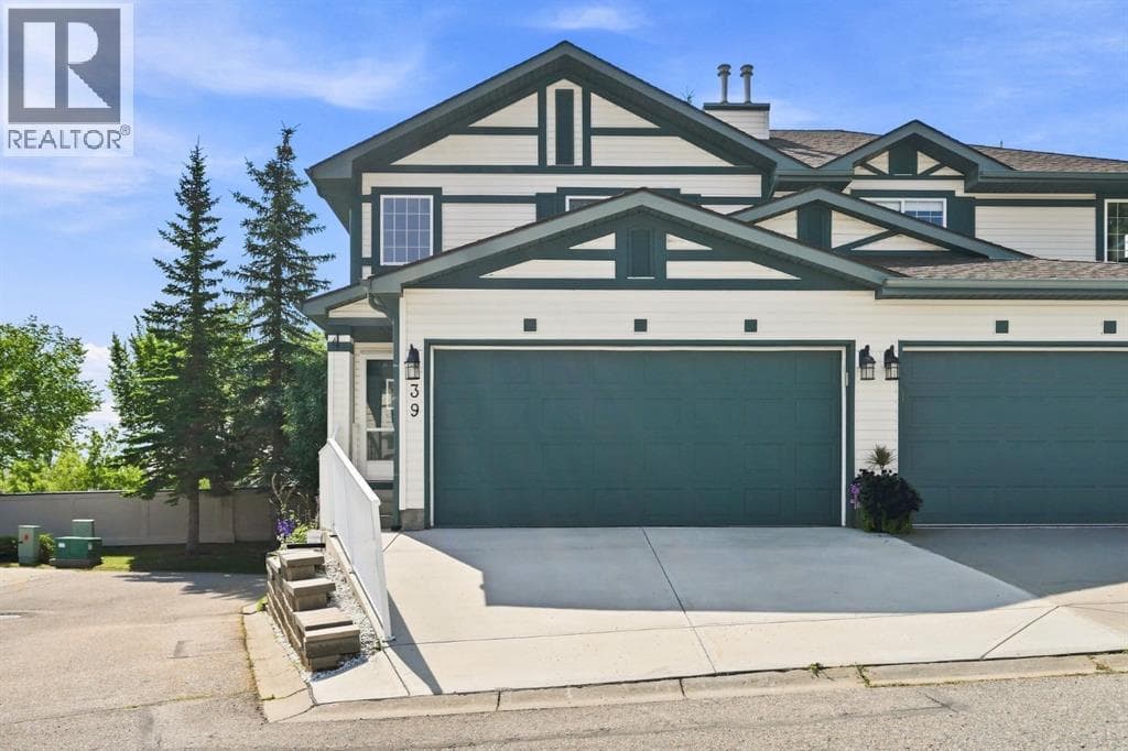 39, 10 Tuscany Valley View NW