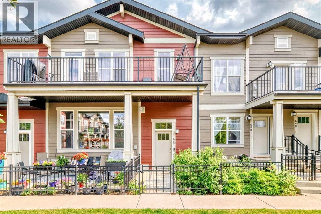 652 Cranford Walk SE
