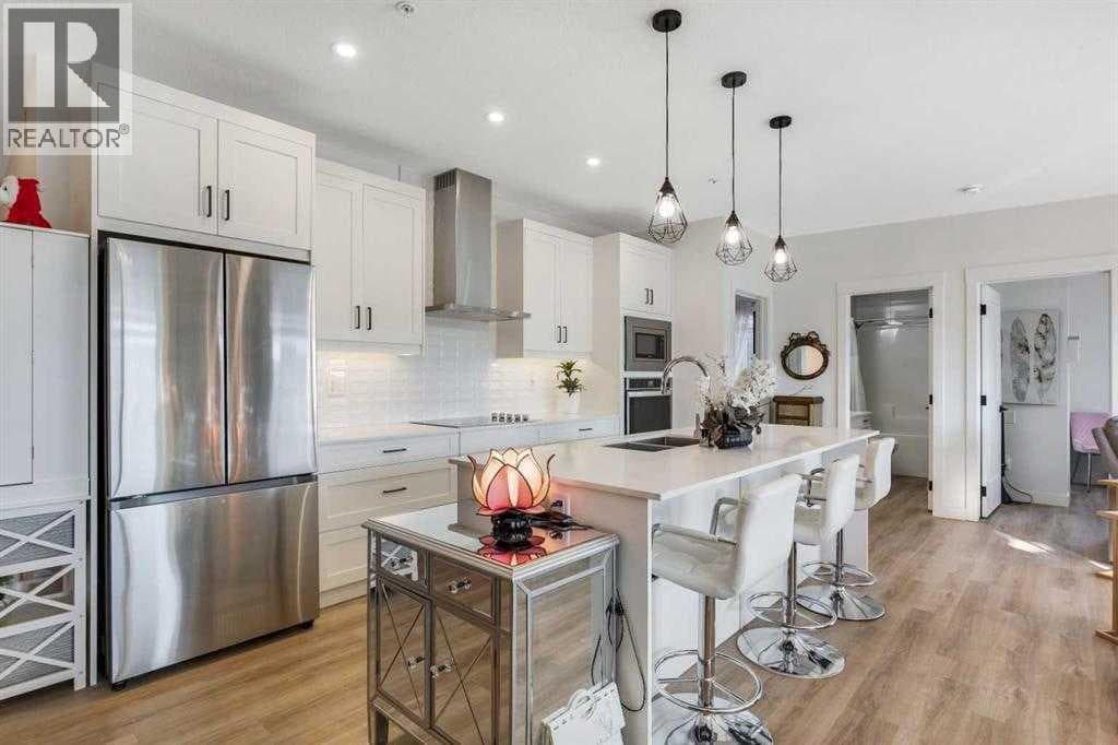 116, 10 Sage Hill Walk NW